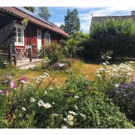 Tystberga Logi Bed & Breakfast Екстериор снимка